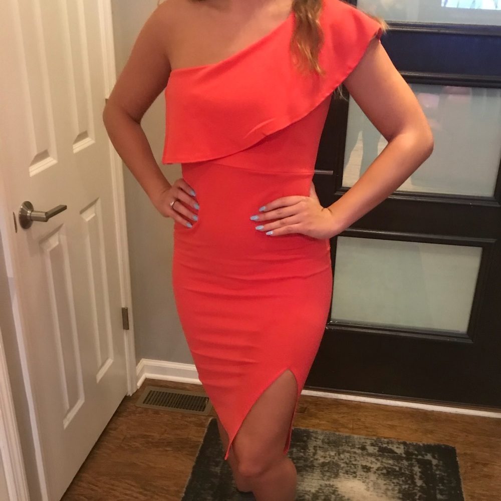 Pink midi dress with slit